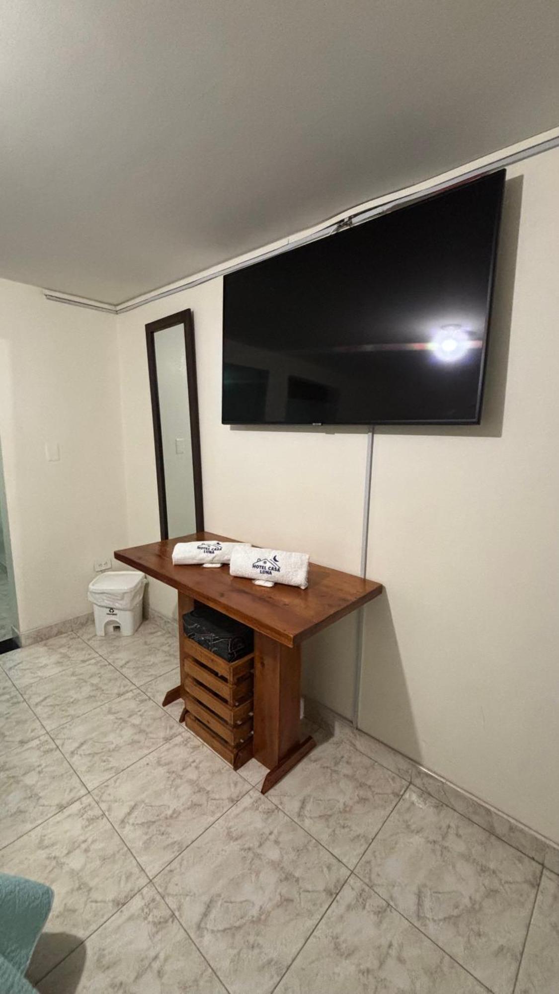 Hotel Casa Luna Bogota Room photo